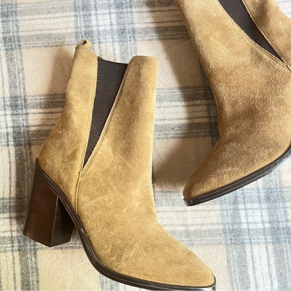 NEW MARC FISHER KRISTIE BOOTIE TAN CAMEL SIZE 8 - Picture 2 of 9